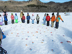 雪遊び